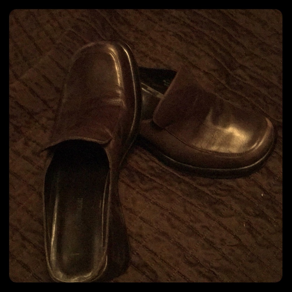 Clogs